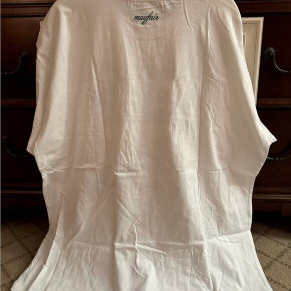 Mayfair white short sleeve T-shirt with green text on the front. M/L NWOT - Picture 2 of 7
